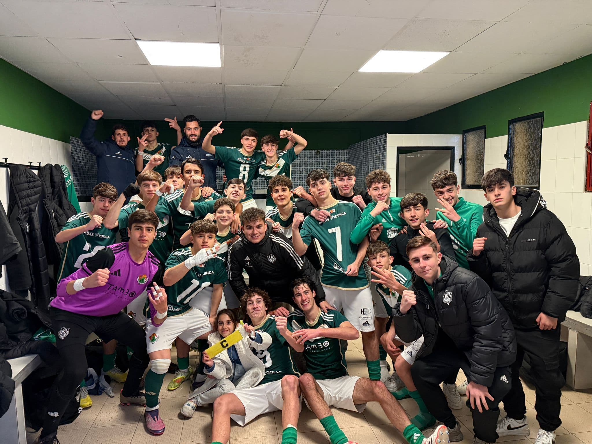 El Cacereño Cadete A se reencuentra con el triunfo con una goleada ante el Gévora