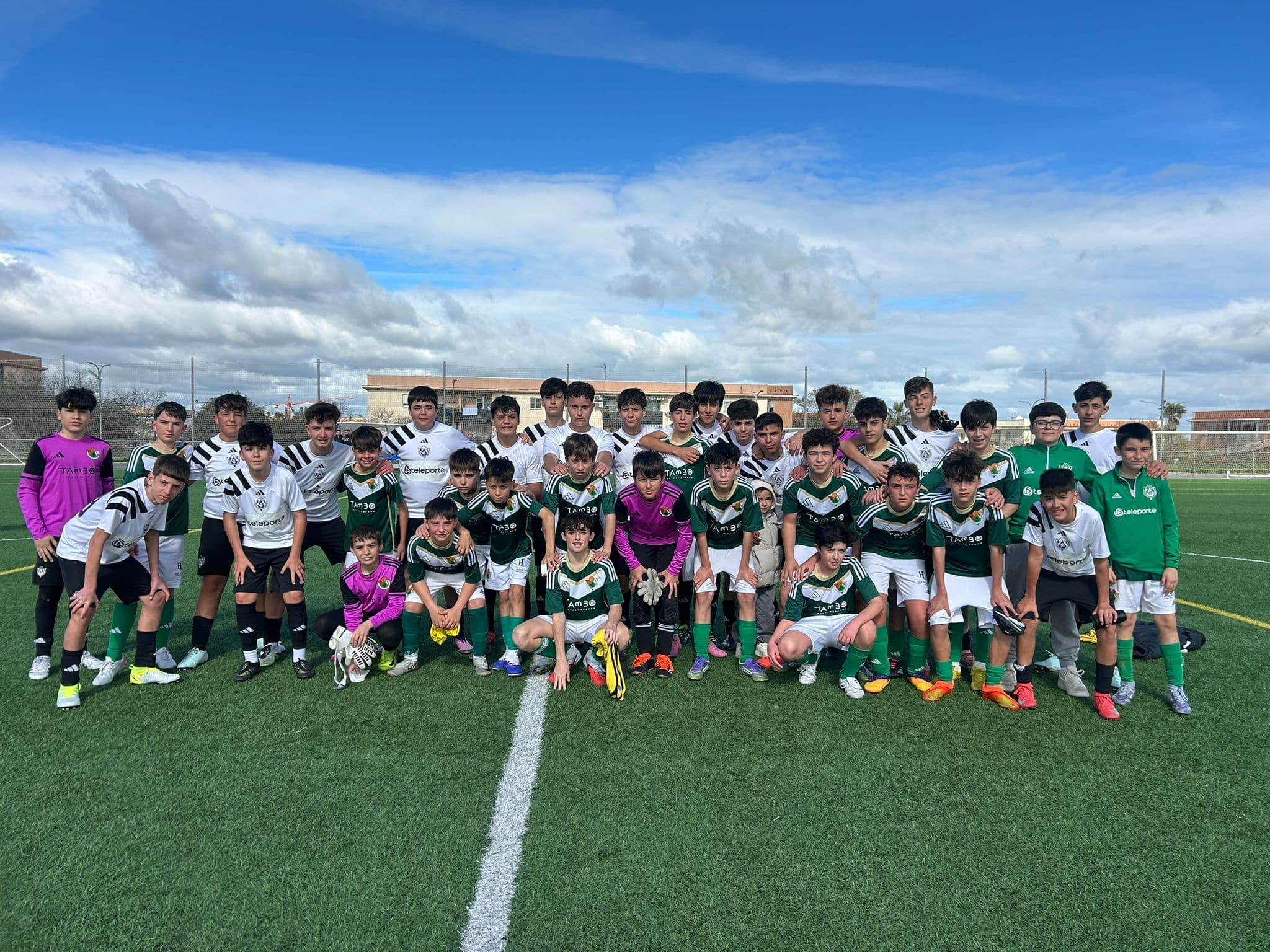 Derbi entre Cacereño Tambo C y Cacereño Tambo B en el Manuel Sánchez Delgado