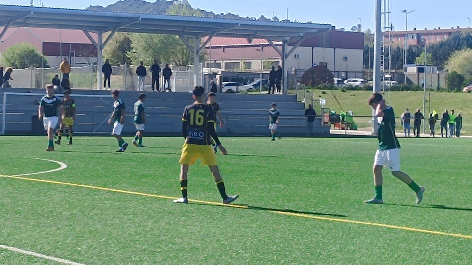 Partido entre Cacereño D y Amanecer A en los campos Manuel Sánchez Delgado de Pinilla