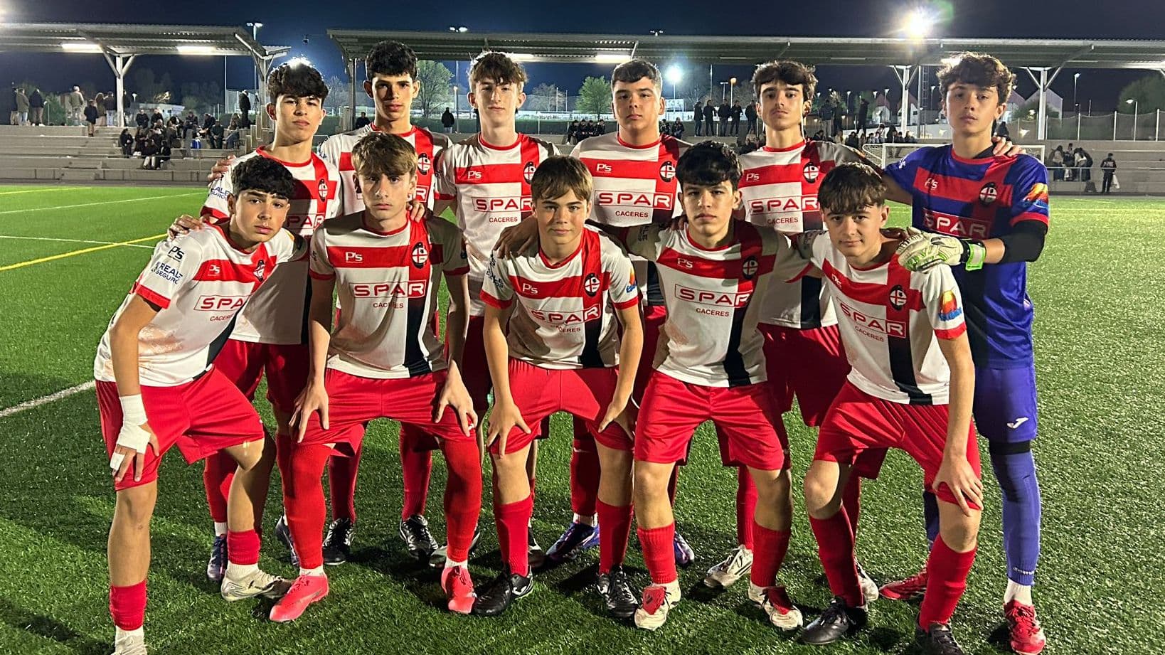 Jugadores del Nuevo Cáceres San Francisco en un partido de categoría cadete Judex