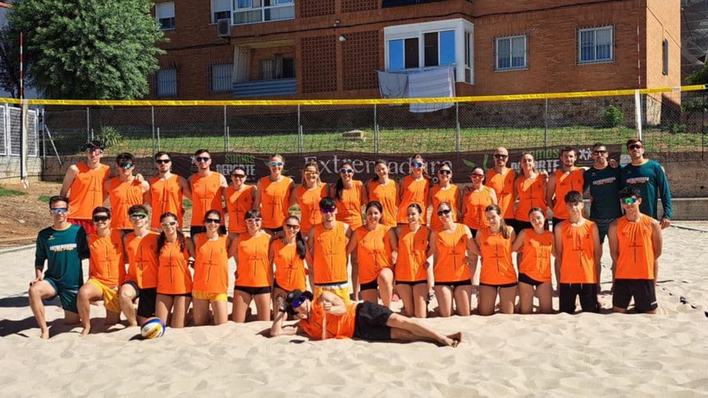 Equipos participantes en el Trofeo Sin Huella de vóley playa