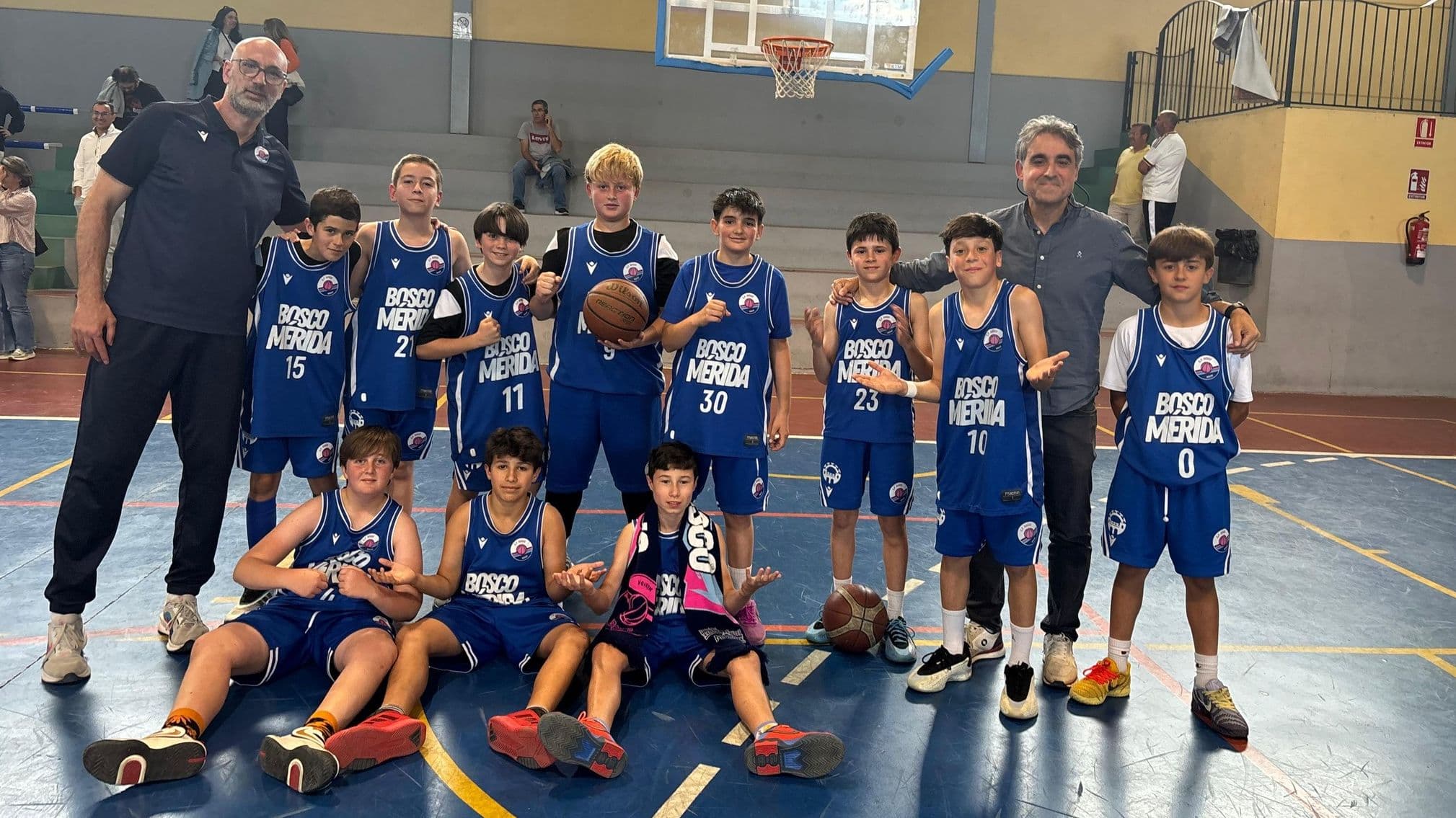 Integrantes del equipo mini del Bosco Mérida.