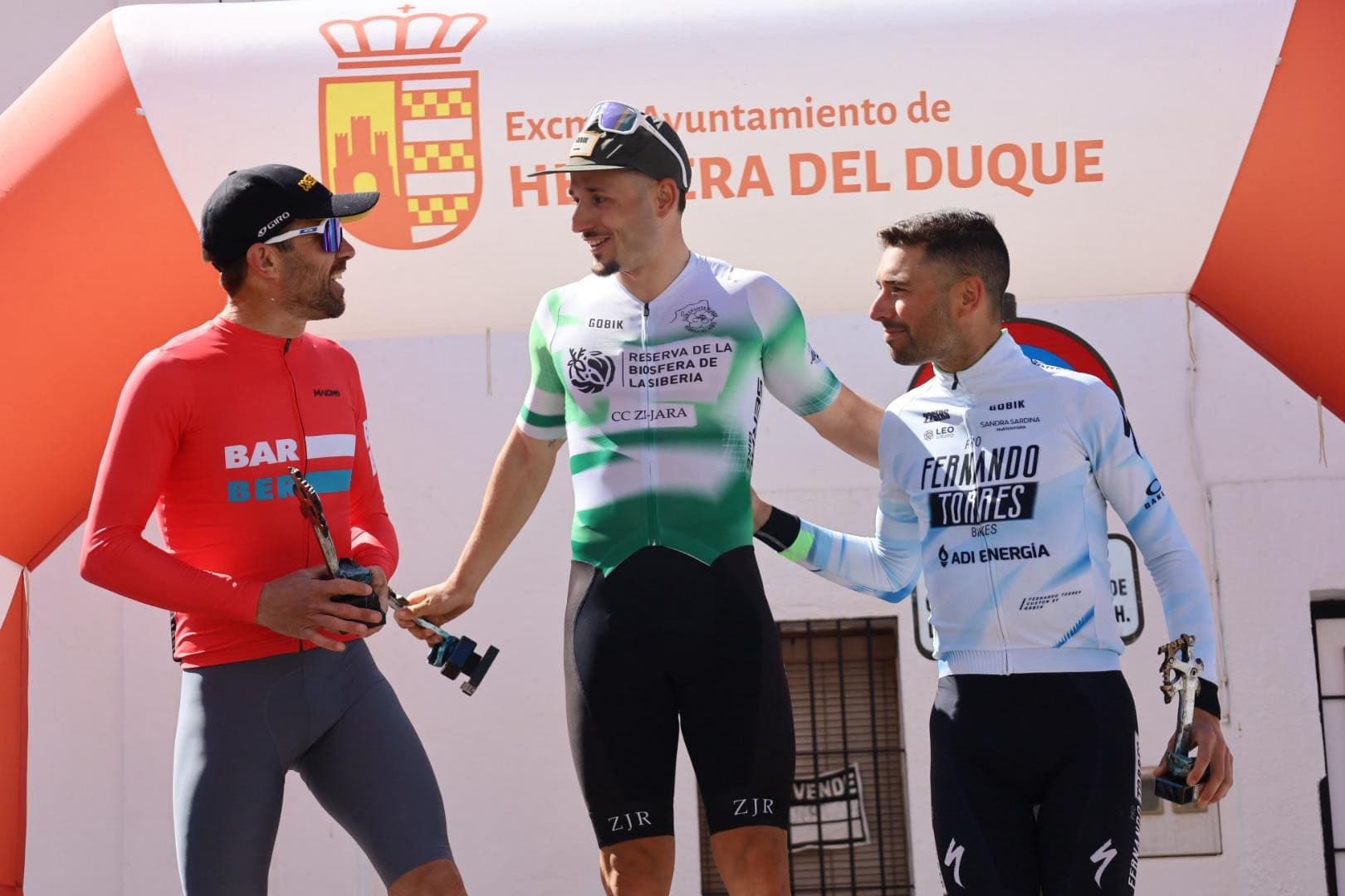 Podio de la Vuelta a los Pantanos con Fernando Navas, David Arroyo y Alberto Gallego