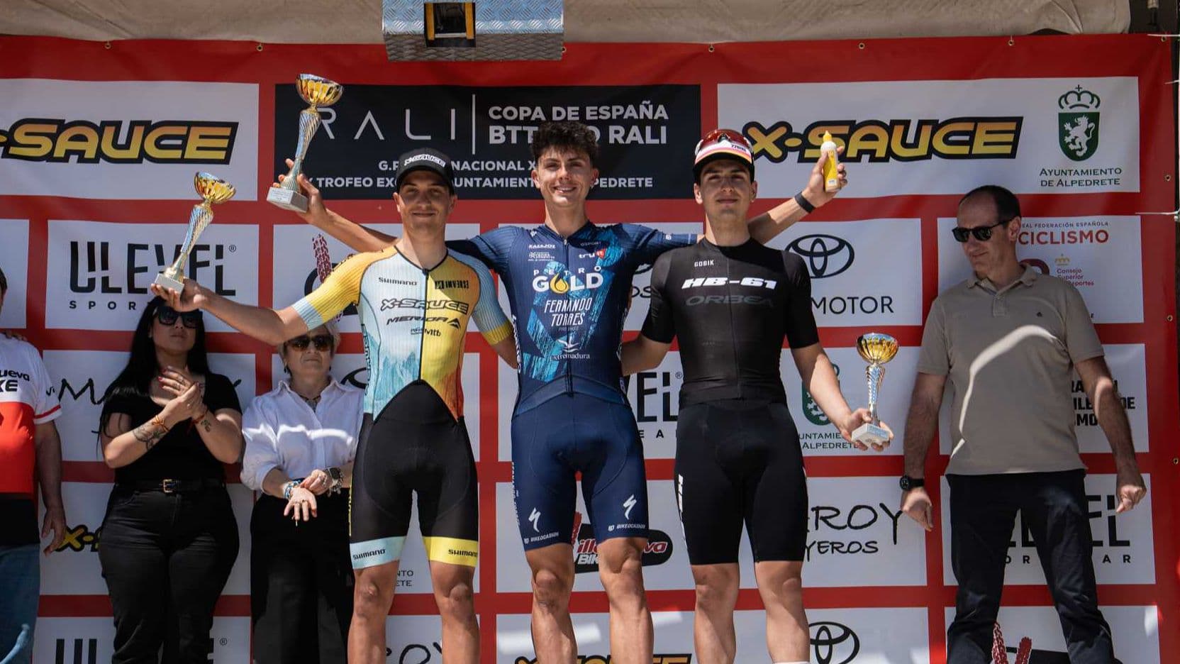 El Extremadura-Petrogold sigue imparable en la Copa de España de XCO