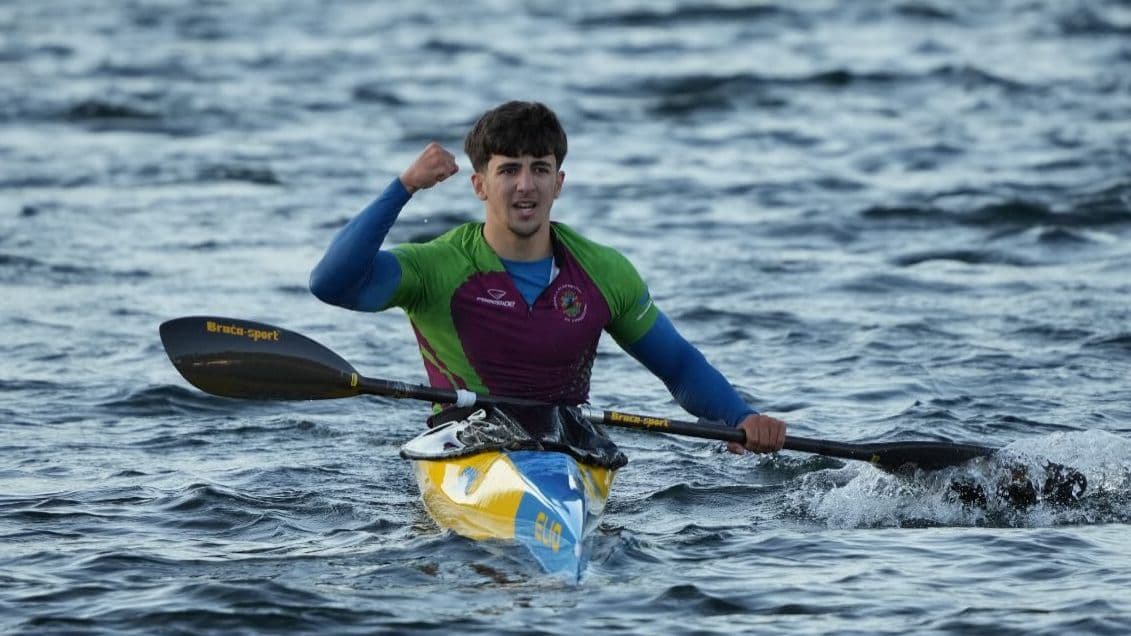 Equipos extremeños compiten en el Embalse de Pontillón do Castro en Pontevedra