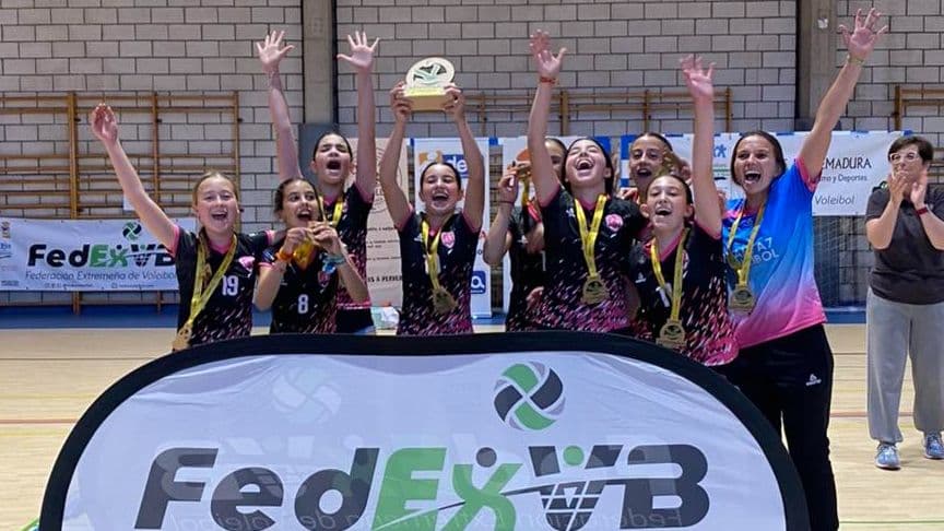 El Club Voleibol A7 se proclama campeón de Extremadura alevín femenino