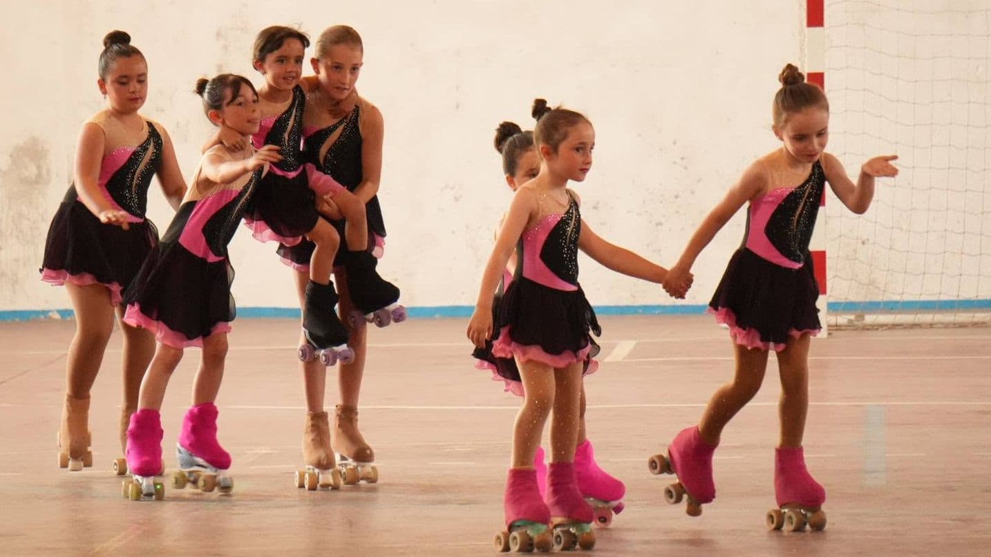 El Club Patinaje Supernovas Rollart cierra el curso con cinco galas en cinco localidades y 90 patinadores