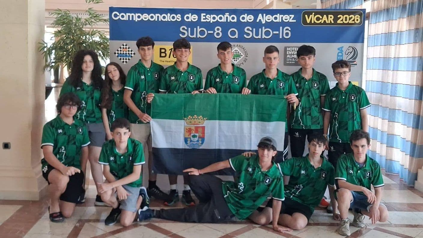 Expedición extremeña en el Campeonato de España Sub-16 de Ajedrez en Vícar