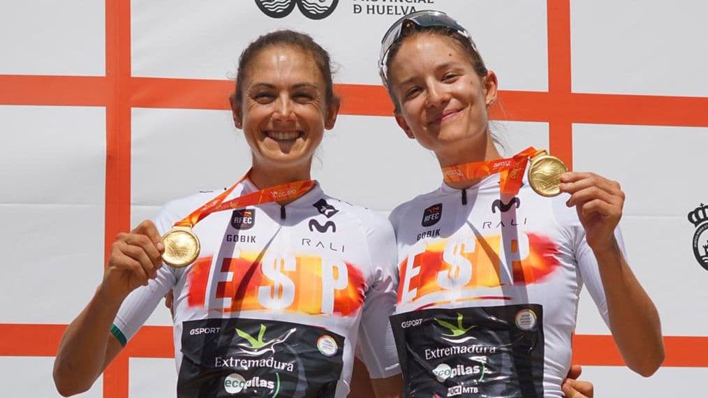 Natalia Fischer y María Reyes Murillo celebran su título nacional con el Extremadura-Ecopilas en Paterna del Campo