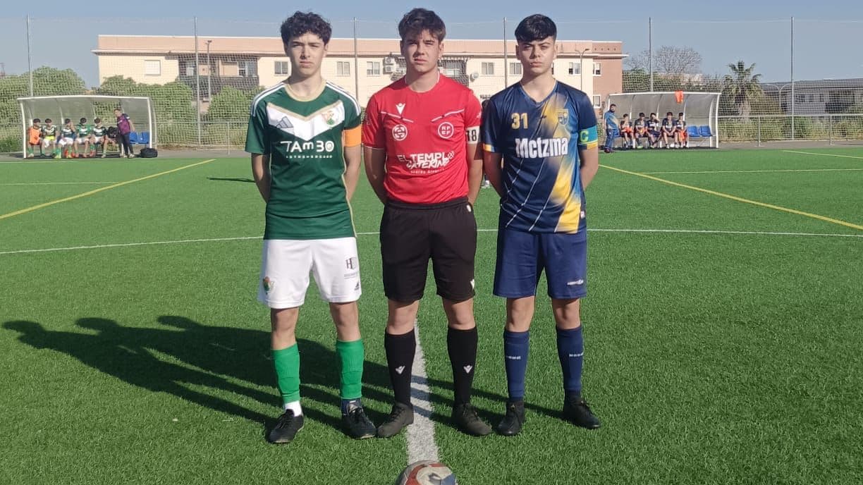 Partido entre Cacereño D y Moctezuma B en la Segunda Extremeña juvenil