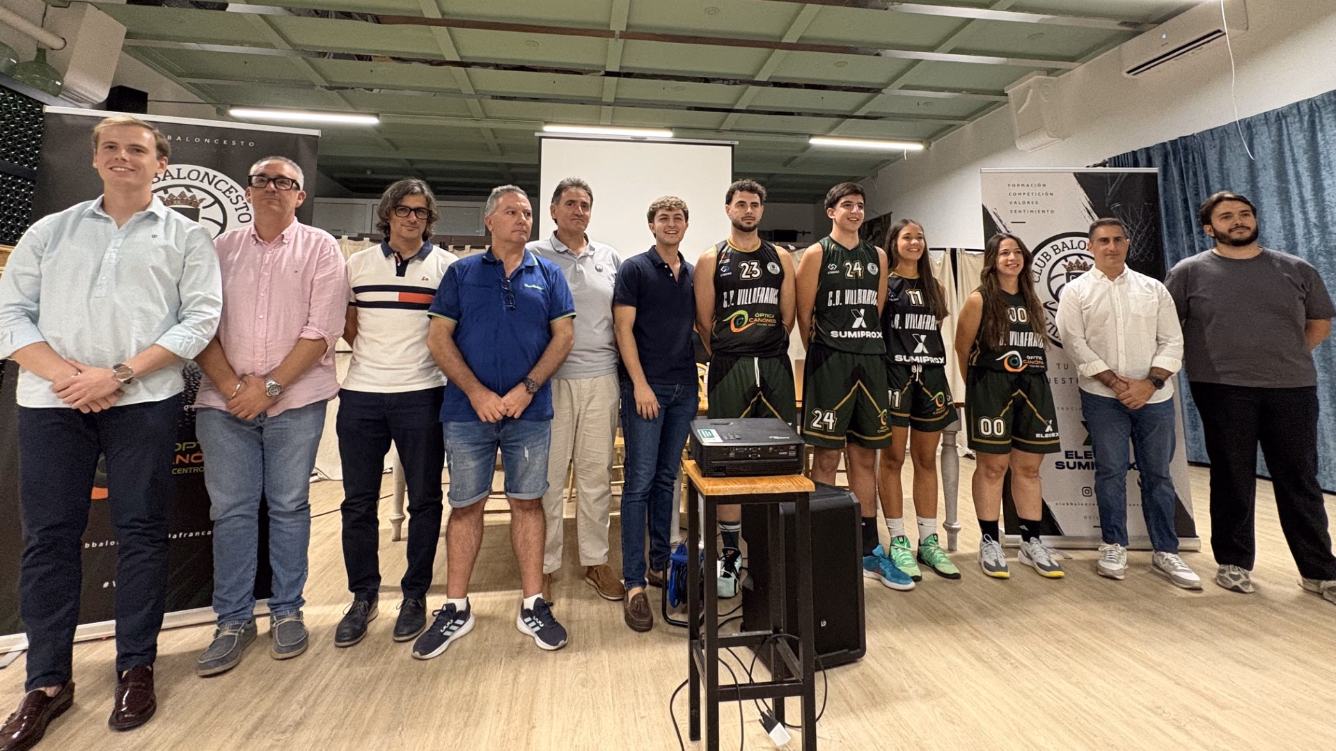 Presentación del Club Baloncesto Villafranca para la temporada 2026/27